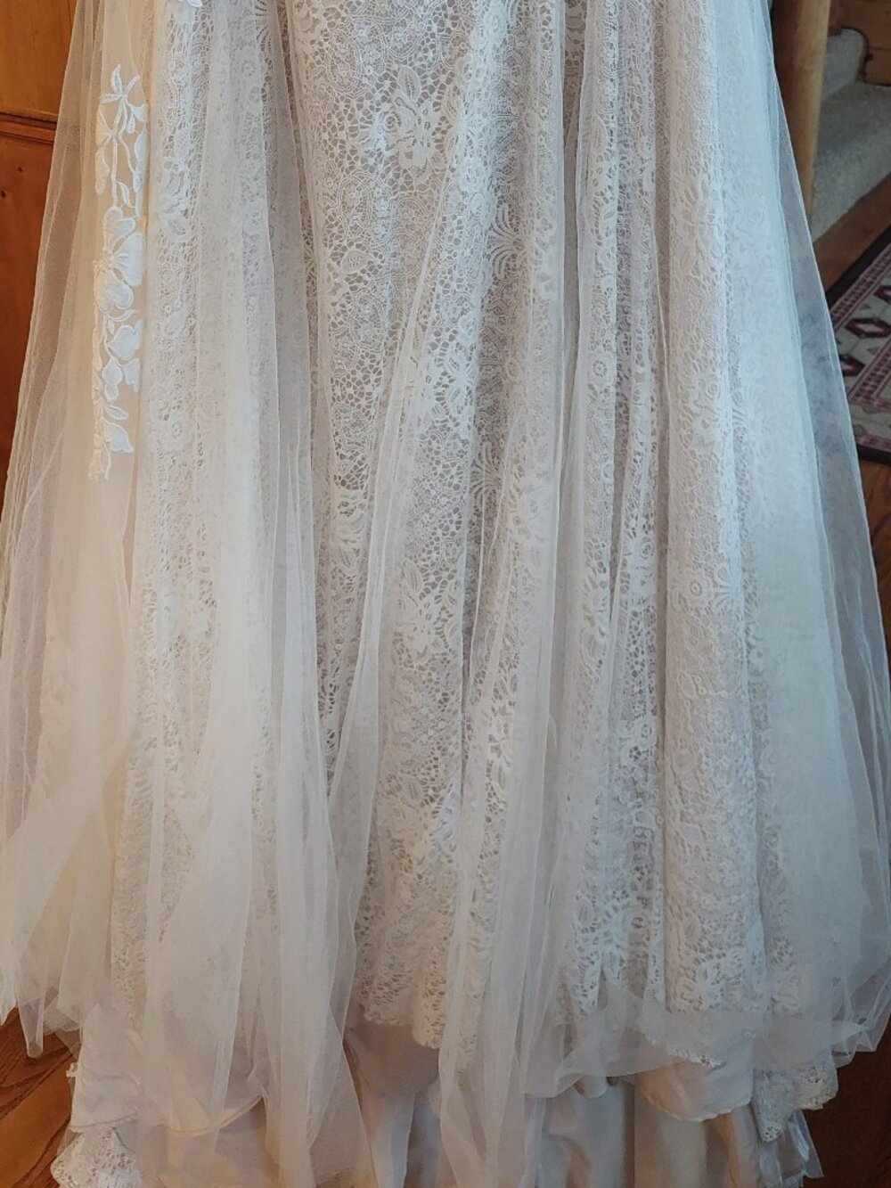 Essense of Australia IVORY 3D flower 2 lace layers Boho Wedding dress size 20 - Picture 3 of 16